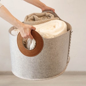 Large Basket for Blankets, Firewood, Magazines, Toys and Scarves or Knitting Stuff/ Strong Log Basket/ Felt + Vegan Leather Bin