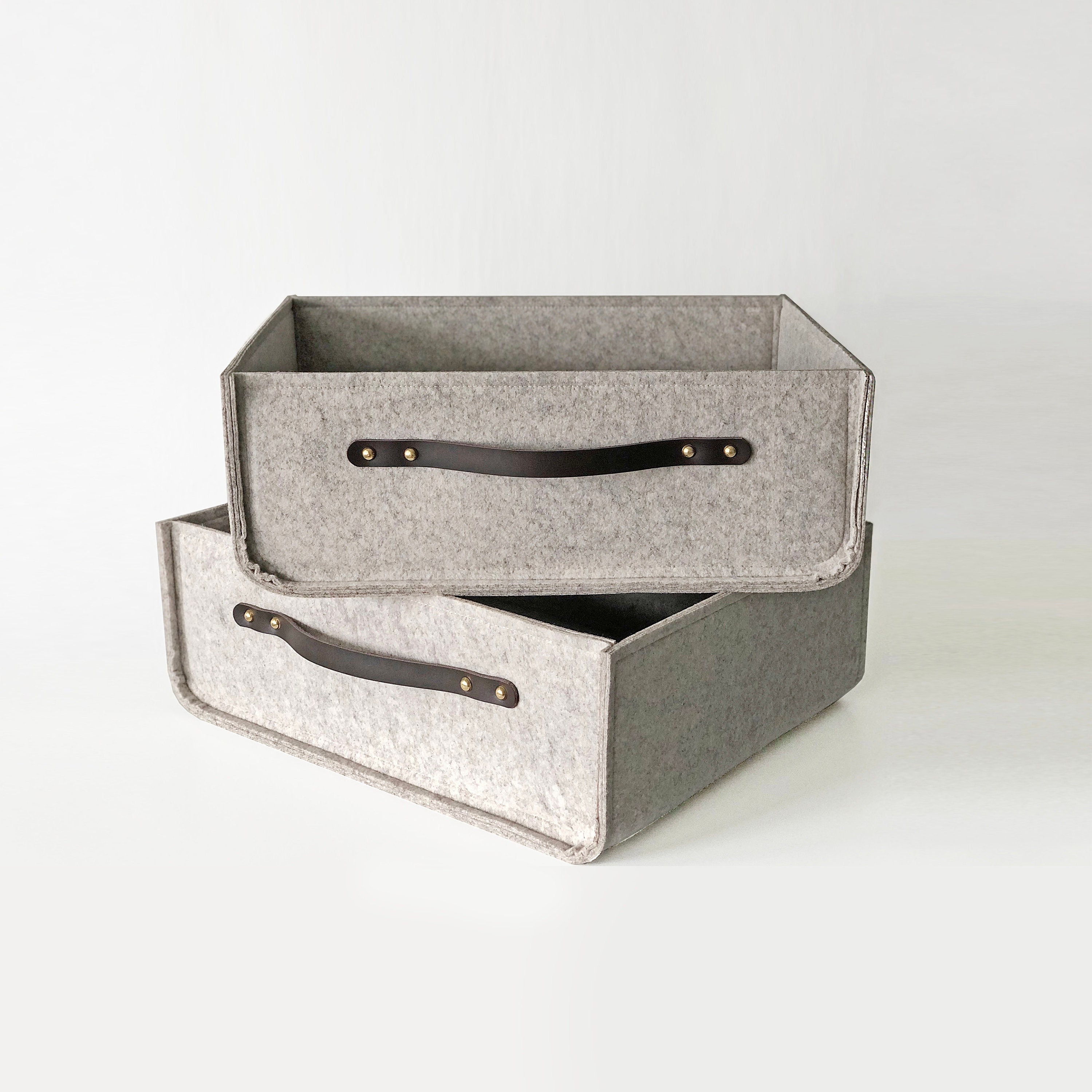 Large Storage Basket with Leather Handles/ Felt Strong Storage Bin/ Basket for Shelves/ Possible in Custom Size