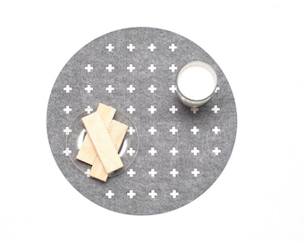 Plus sign placemat / Set of 4 Round Placemats / Gray Felt Placemat / Scandinavian Placemats / Cross Plus Pattern / Modern Table Mats
