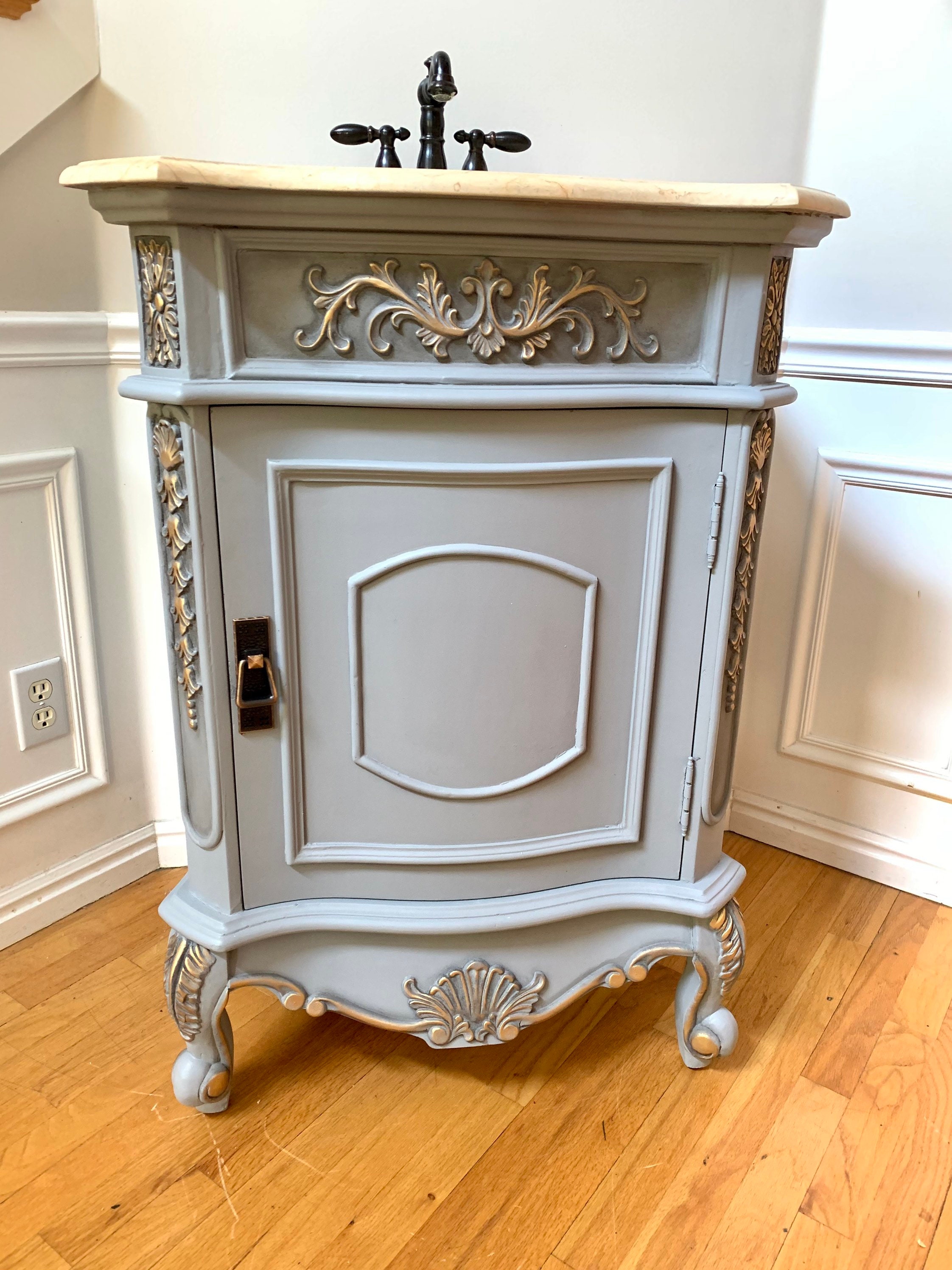 Soldvintage Bathroom Vanity With Sink and Faucet - Etsy