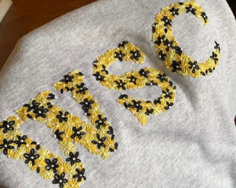 Custom Embroidered Crewneck | College Sweatshirt Flower Lettering Monogram | Flower Letter Sweater