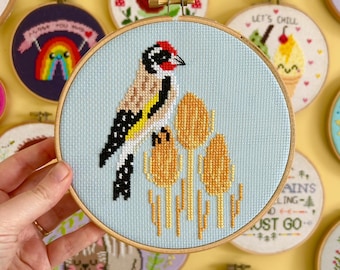 Goudvink op kaardenbol* Borduurpakket*
