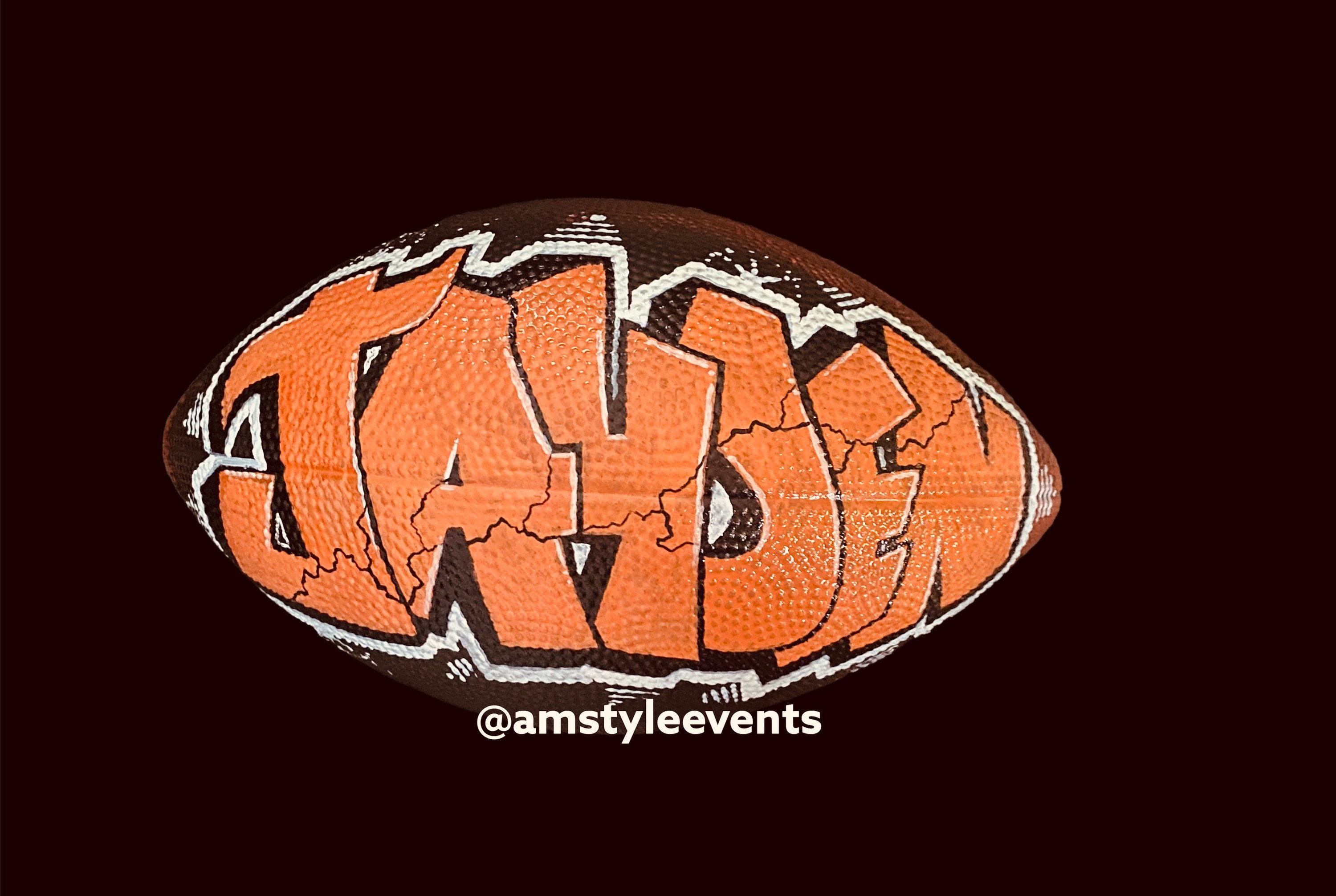 Pin by THE TIGER on uniformes sport  Football illustration, Graffiti wall  art, Football