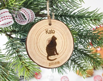 Custom Wood Slice Cat Ornament: Personalized Pet Memorial