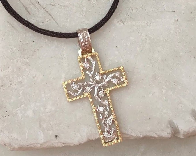 Pendant with Cross in Florentine Style, in 750‰ Gold with Natural Diamonds