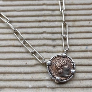 Pendant in 925‰ silver with ROMAN CAESAR COIN in burnished silver