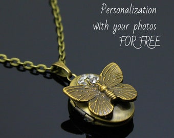 Butterfly Locket Necklace Oval Brass Butterflies Pendant Picture Photo Locket Personalized Gift Layering Medallion Memory Anniversary Gift