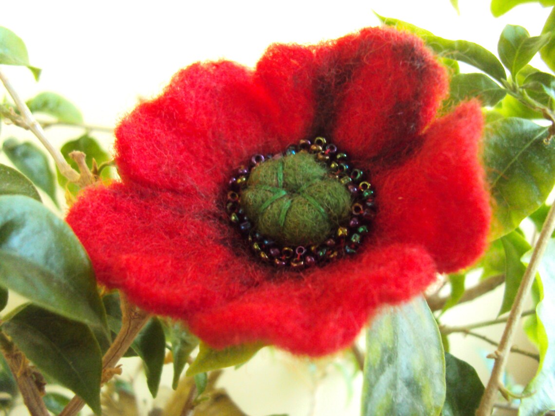 Red Flower Pin Brooch Felted Wool Flower Jewelry Floral Etsy