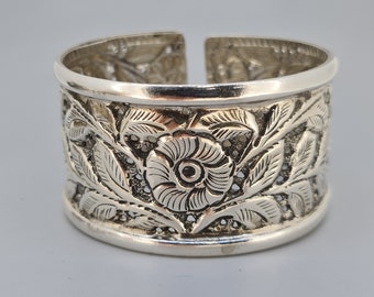 Bloemenpatroon Vintage zilveren Manchetarmband, Sterling zilveren brede armband, antieke zilveren bloemenmotief armband, Harry Style Flower Bangle