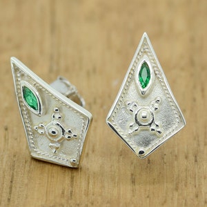 Silver Emerald Studs Earrings, Cubic Zirconia Studs Earrings, Delicate Silver Stud Earrings, Gift For Mom, Emerald Earrings, Byzantine