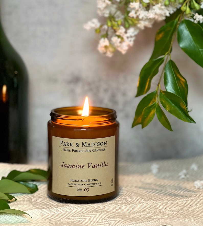 Jasmine Vanilla by Park & Madison is a beautiful light floral that is great year round. This candle is handmade using all-natural soy wax.