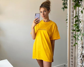 T-shirt brodé au beurre de cacahuète. Slogan de mode unisexe au beurre d'amande Cadeaux décontractés pour son blogueur mignon PBJ PB Influenceur Vegan surdimensionné