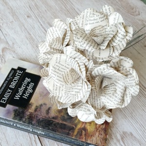 6 x Wuthering Heights Roses Book Page Paper Flower Roses - handmade flowers - Romantic Wedding Flowers,Table Decorations, Gift, Emily Bronte