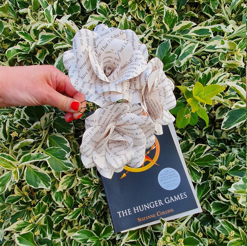 6 x The Hunger Games Book Roses Book Page Paper Flower Roses Etsy
