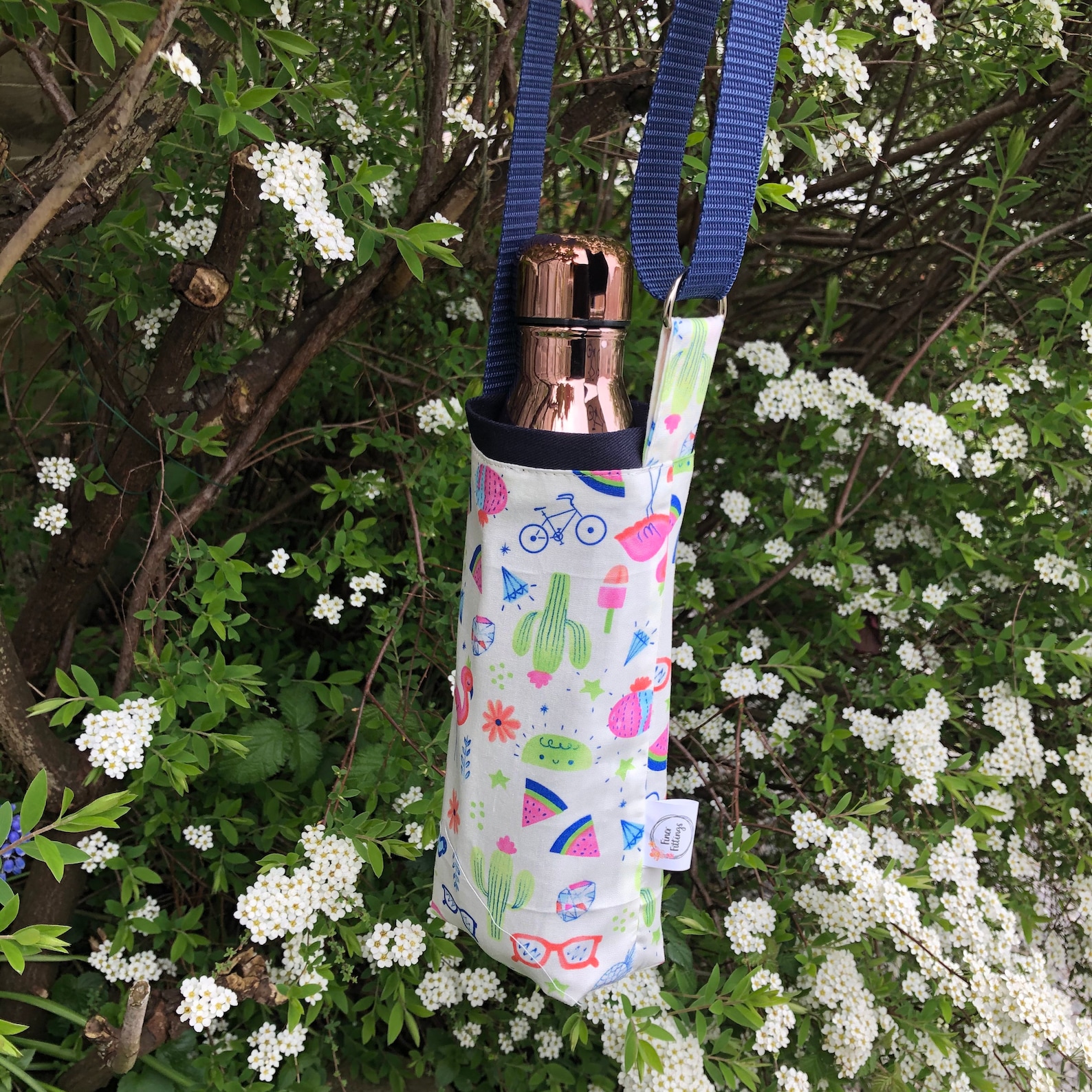 Water bottle holder/cross body water bottle holder/ hands free Etsy