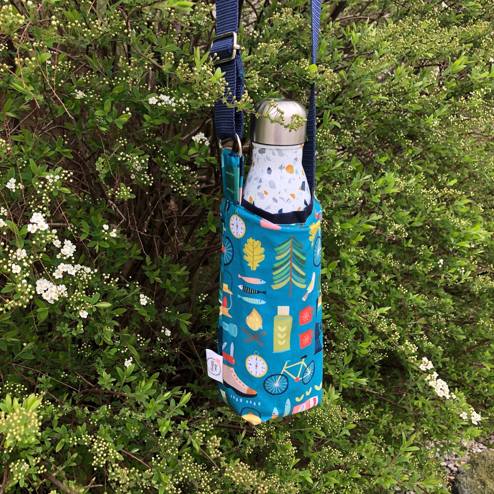 Water Bottle Carrier/ Cross Body Water Bottle Holder/ Hands Etsy UK