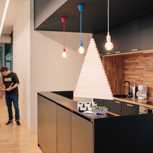 Wooden Christmas Tree / S YELKA / 30in - 75cm / Walnut, Oak, Maple wood / Metal stand / Weihnachtsbaum / Sapin de Noël / albero di Natale