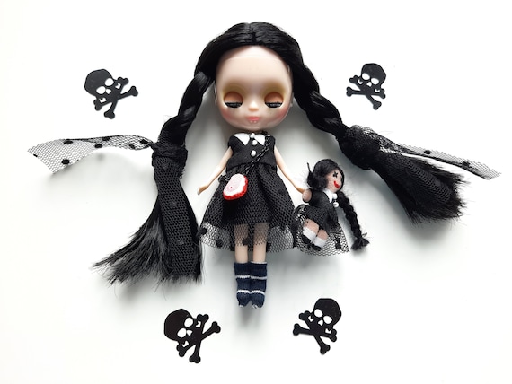 Creepy Petite blythe outfit Middie blythe black dress