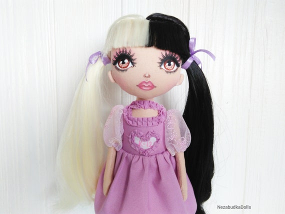 melanie martinez dolls