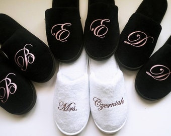 Bridesmaid Slippers - Personalized Slippers- Monogrammed Slippers - Bridesmaid Gift - Slippers - Black Slippers -Rose Gold Font