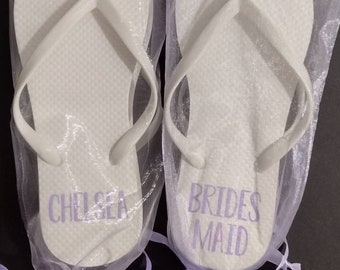 Bridesmaid Flip Flops - Bride Slippers - Bridesmaid Gifts - Bridesmaid Flip Flops - personalized Flip Flops