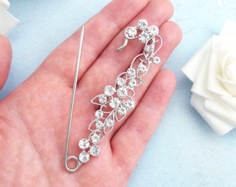 Silver shawl pin. Elegant vintage style scarf clip, brooch. Vintage style sparkling crystal large safety pin.