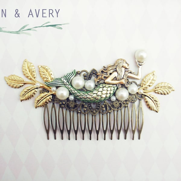 Mermaid hair comb. Gold green ivory vintage style comb. Bronze pearl comb. Emerald green clip, hairpin, barrette, beach wedding, bridesmaid