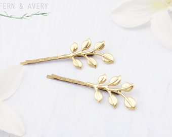 Leaf hair pins. Silver, gold or rose gold, Set of 2 dainty leaf bobby pins, hair clips. Silver leaf hair slides