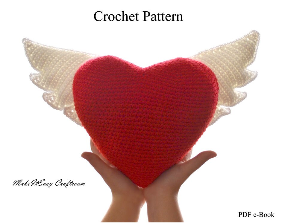 翼のあるハートのかぎ針編みパターン：あみぐるみクッション（PDF