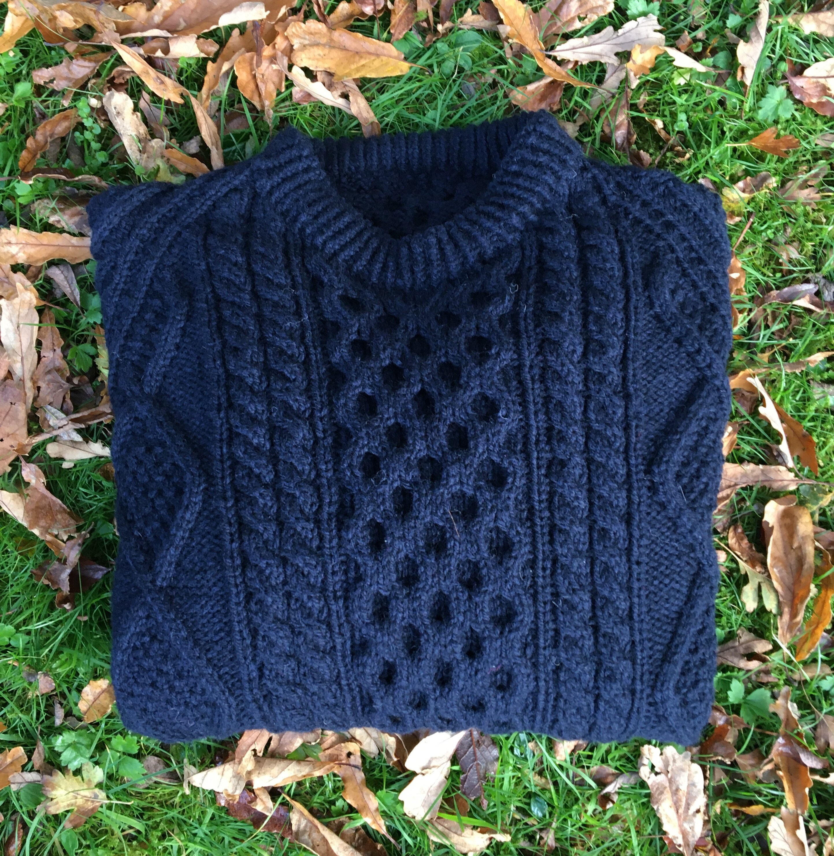 navy aran yarn