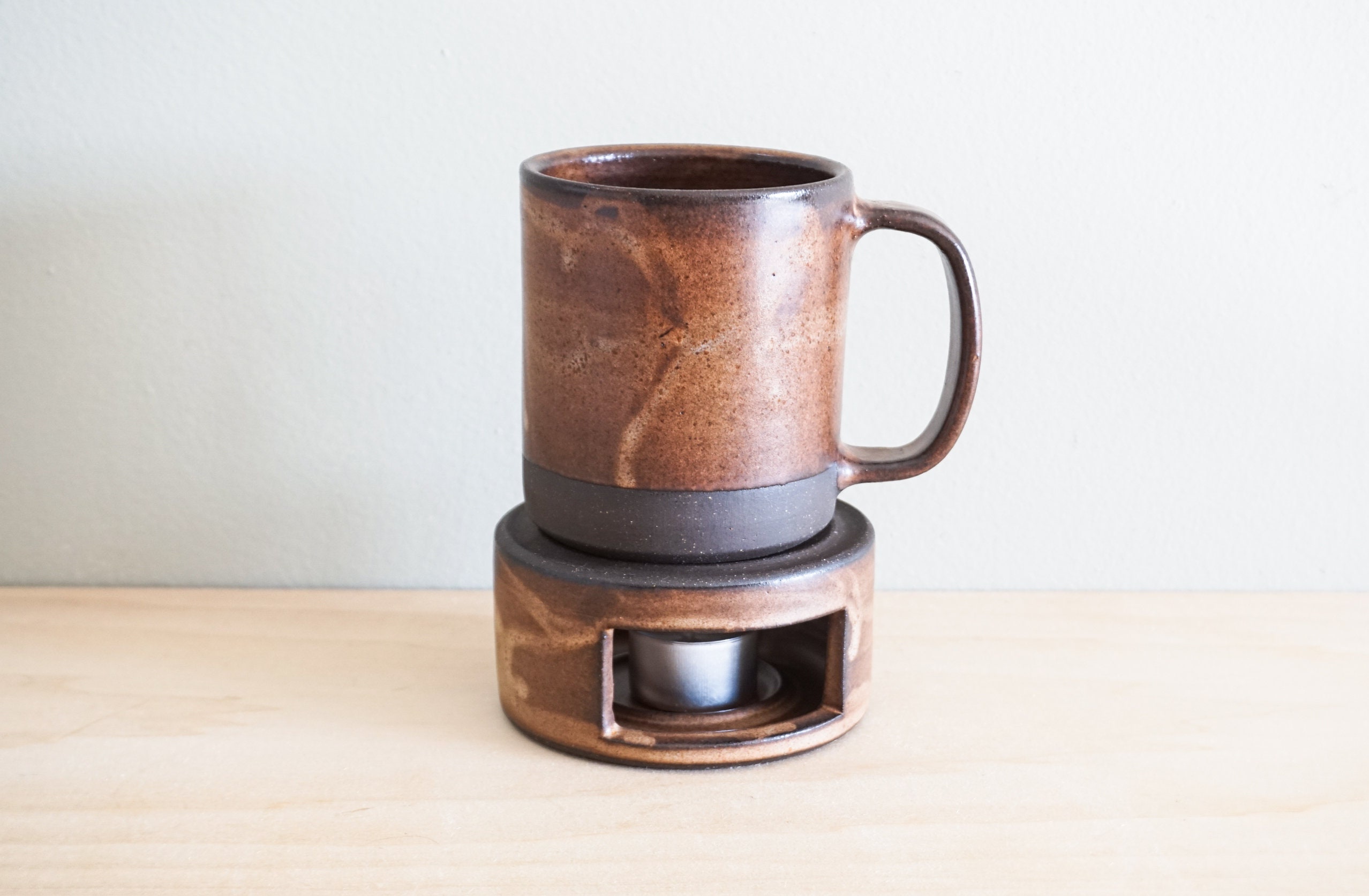 Tea Light Mug Warmer in Black Moss, Cinnamon or Fog Gray. Keep