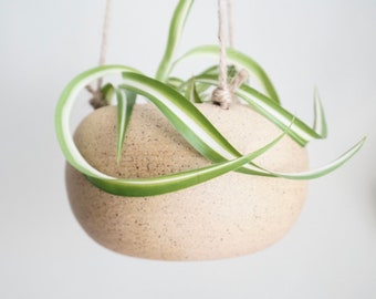 Sand Small Hanging Planter. Handmade ceramic hanging planter. Perfect for air plants or succulents.