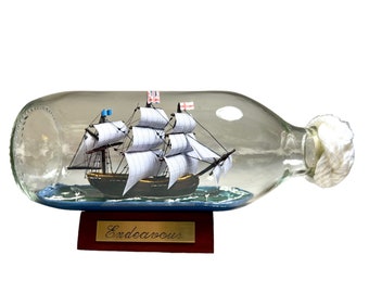 Vintage Pirate Ship in a Bottle Kit. Privateer, Complete With Instruction  Booklet. Boxed Set. Crafting Supplies. Miniatures 