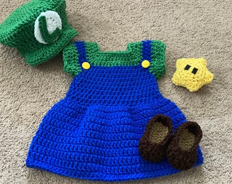 Crochet Mario Bros. Inspired Costume: Newborn Photo Prop