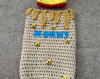 Honey Pot Cocoon/Winnie the Pooh Cocoon/ Pooh Hat/Winnie the Pooh Costume/Newborn Photography/Infant Costume/Baby Shower/MADE TO ORDER
