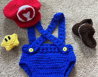 Crochet Mario Bros. Costume: Newborn Photo Prop Outfit