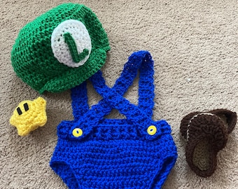 Crochet Luigi Inspired Baby Costume: Photo Prop Outfit (Newborn to 12 Months)