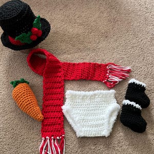 Crochet Snowman Baby Outfit: Holiday Photo Prop