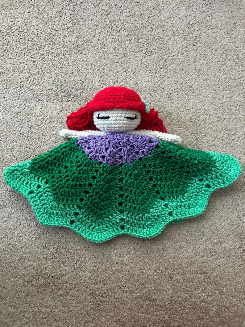 Crocheted Ariel Princess Lovey: Baby Security Blanket zdjęcie 2