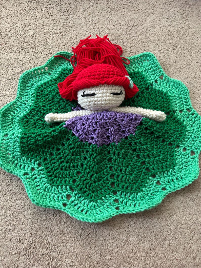 Crocheted Ariel Princess Lovey: Baby Security Blanket zdjęcie 3