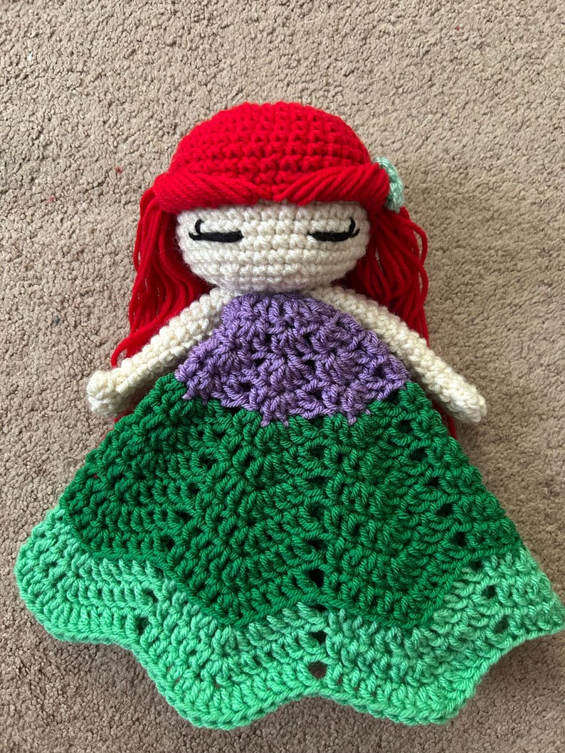 Crocheted Ariel Princess Lovey: Baby Security Blanket zdjęcie 1
