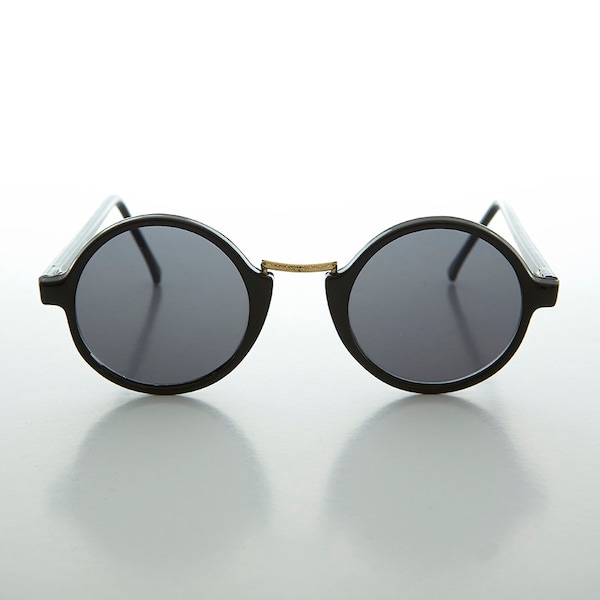 Small Classic Round Circle Vintage Sunglasses - Levy