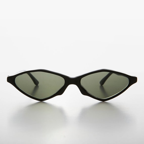 BLACK DIAMOND CAT EYE SUNGLASSES – El Zapato