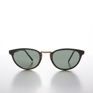 Small Cat Eye Sunglass with Gold Bridge and Studs - Mara