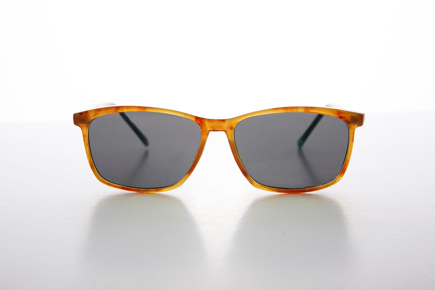 Pin By Louis C On Eyeglasses Sunglasses Vintage Sunglasses Classic