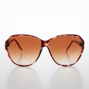 Women&#39;s Large Square Vintage Sunglasses - Nessa