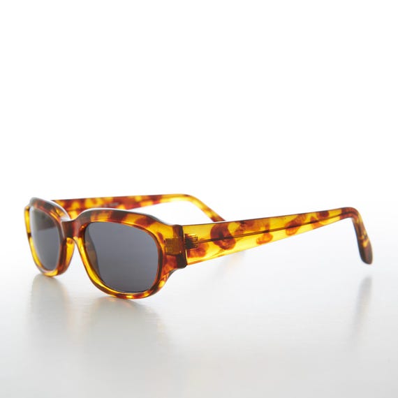 Mod Bold Rectangular Unisex Stylish Sunglass -Dana - image 2
