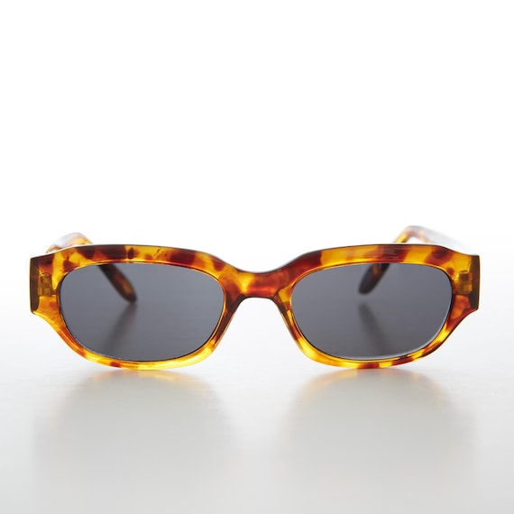 Mod Bold Rectangular Unisex Stylish Sunglass -Dana - image 1