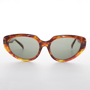 Large Retro Cat Eye Vintage Women&#39;s Sunglass - Ava