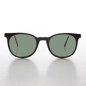 Small Classic Round Vintage Sunglasses - Enzo